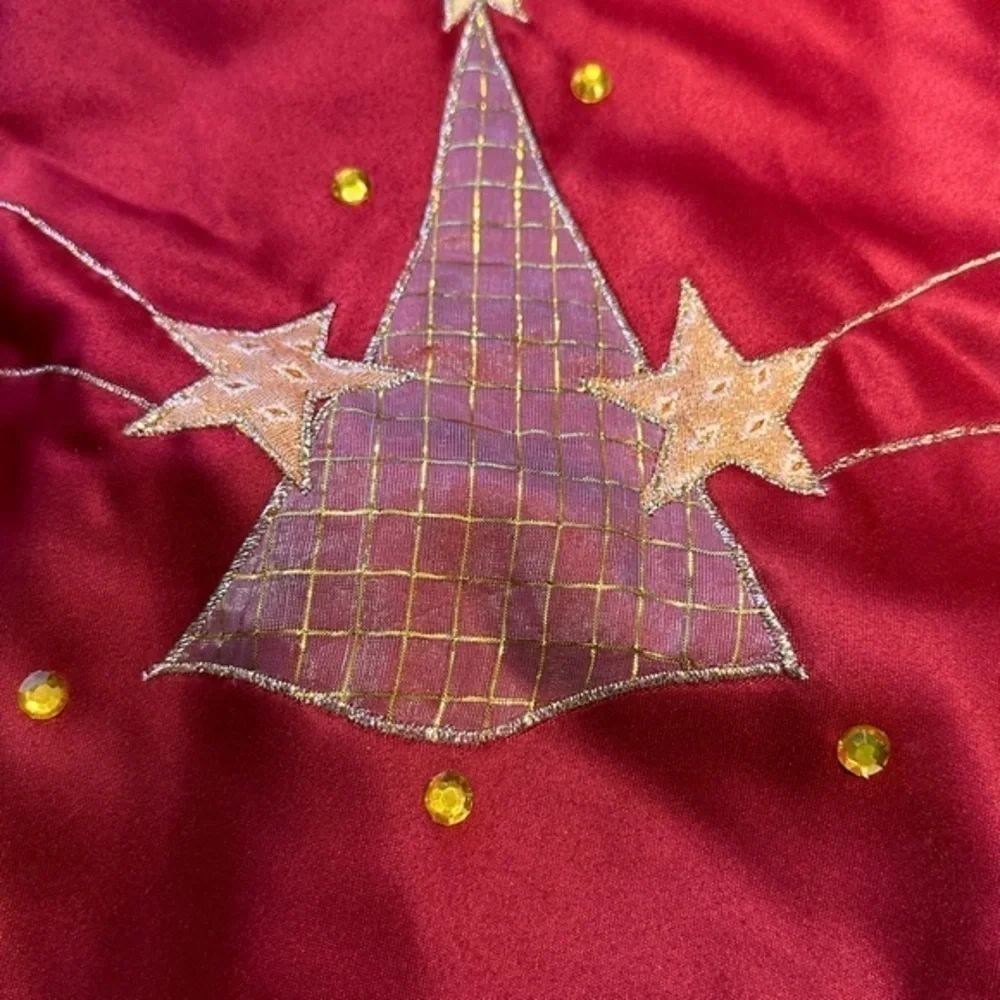 Large Dark Red Tree Skirt with Gold Appliqués Trees and Stars. 46 inch